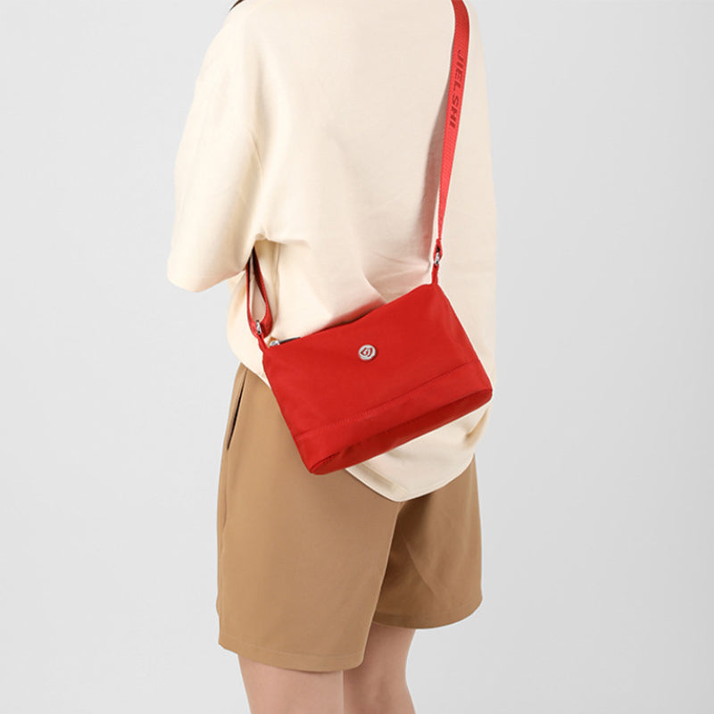 Gorgeous Nylon Shoulder Bag