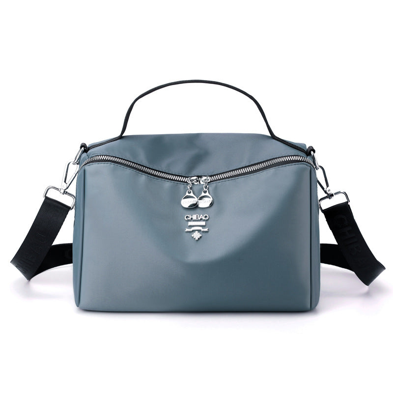 Leisure Nylon Shoulder Bag